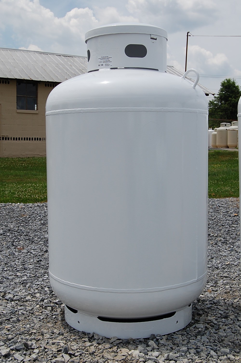 New 250 Gallon Vertical Propane Tank for Sale – Reliable, Efficient & Long-Lasting