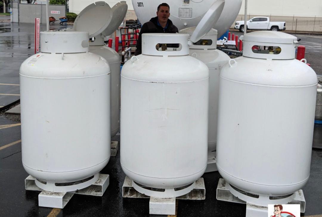 New 250 Gallon Vertical Propane Tank for Sale - Image 3