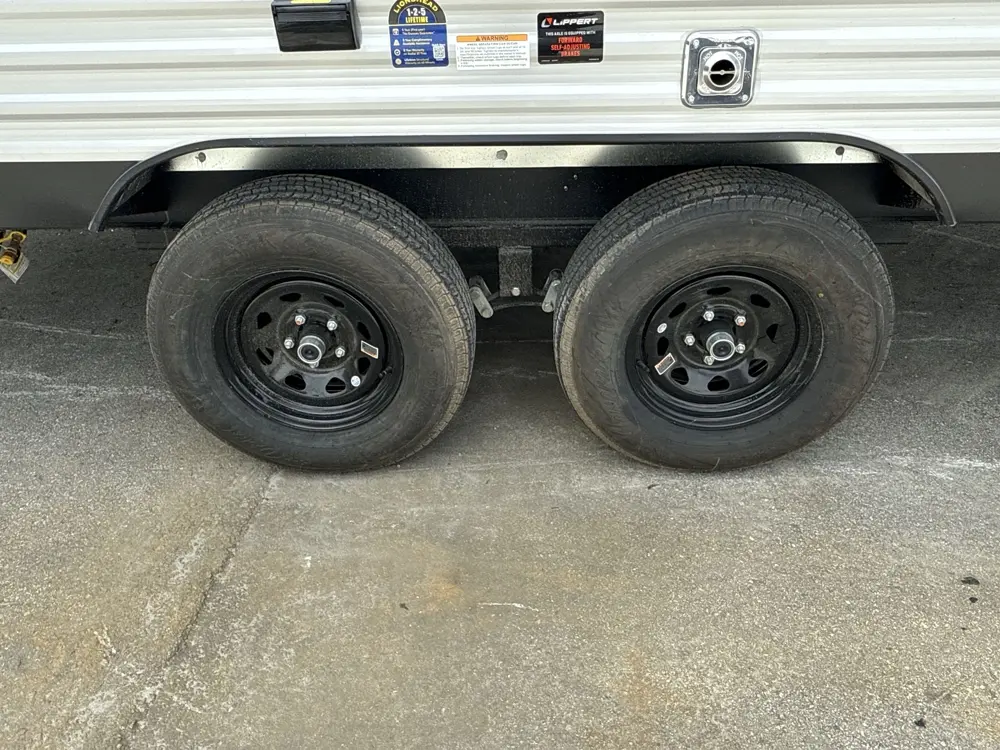 New 2026 Keystone Coleman 19R - Image 17